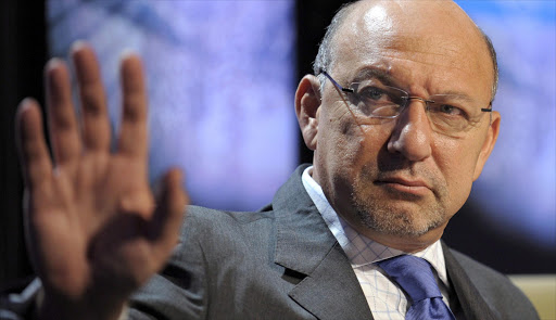 epa01616317 South Africa's Finance Minister Trevor Manuel participates in a plenary session the opening day of the Annual Meeting of the World Economic Forum, WEF, in Davos, Switzerland, 28 January 2009. The overarching theme of the World Economic Forum, WEF, annual meeting which will take place from 28 January to 1st February, is 'Shaping the Post-Crisis World'. EPA/LAURENT GILLIERON