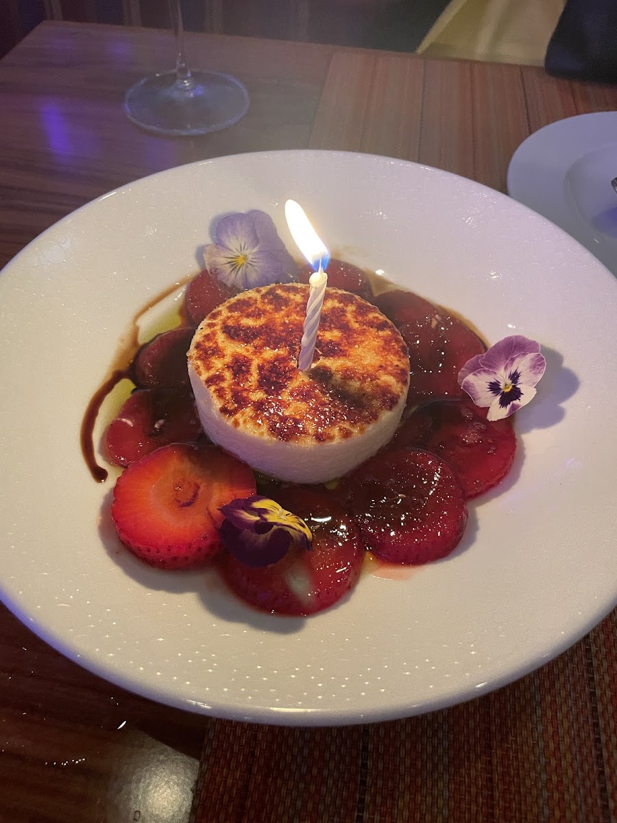 Cheesecake creme brulee