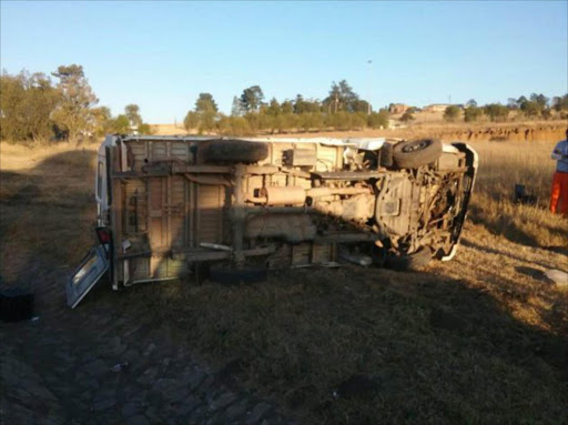 A head on collision involving two bakkies in Mthatha one with 21 school children on board