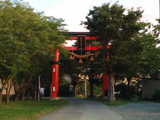 鳥居生島足島神社