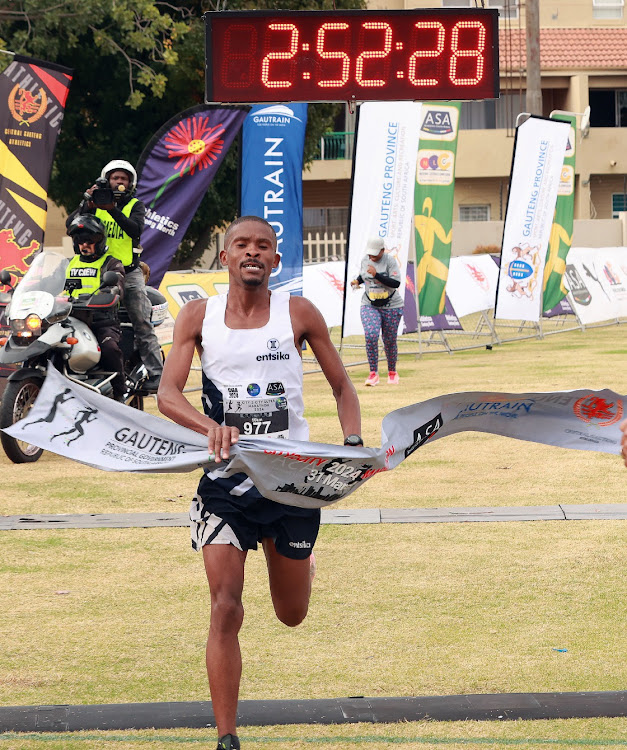 Ntsindiso Mphakathi winner of City-to-City Marathon at Wanderers Stadium in Johannesburg. Photo Veli Nhlapo