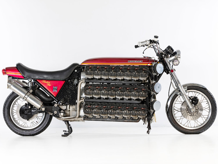 The Tinker Toy uses a 48 cylinder engine combining 16 Kawasaki 250cc engines.