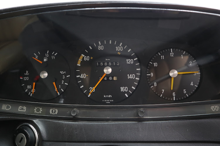 The instrument cluster is simple and easy to read.