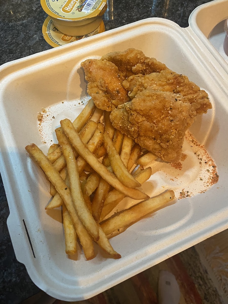My four chicken tenders with mashed potatoes
