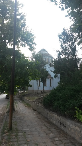 Църквата В Село Мадан