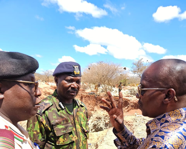 Interior Cabinet Secretary Kithure Kindiki engaging with security officers at Dabel Artisinal Mining Sites in Marsabit, on March 14, 2024