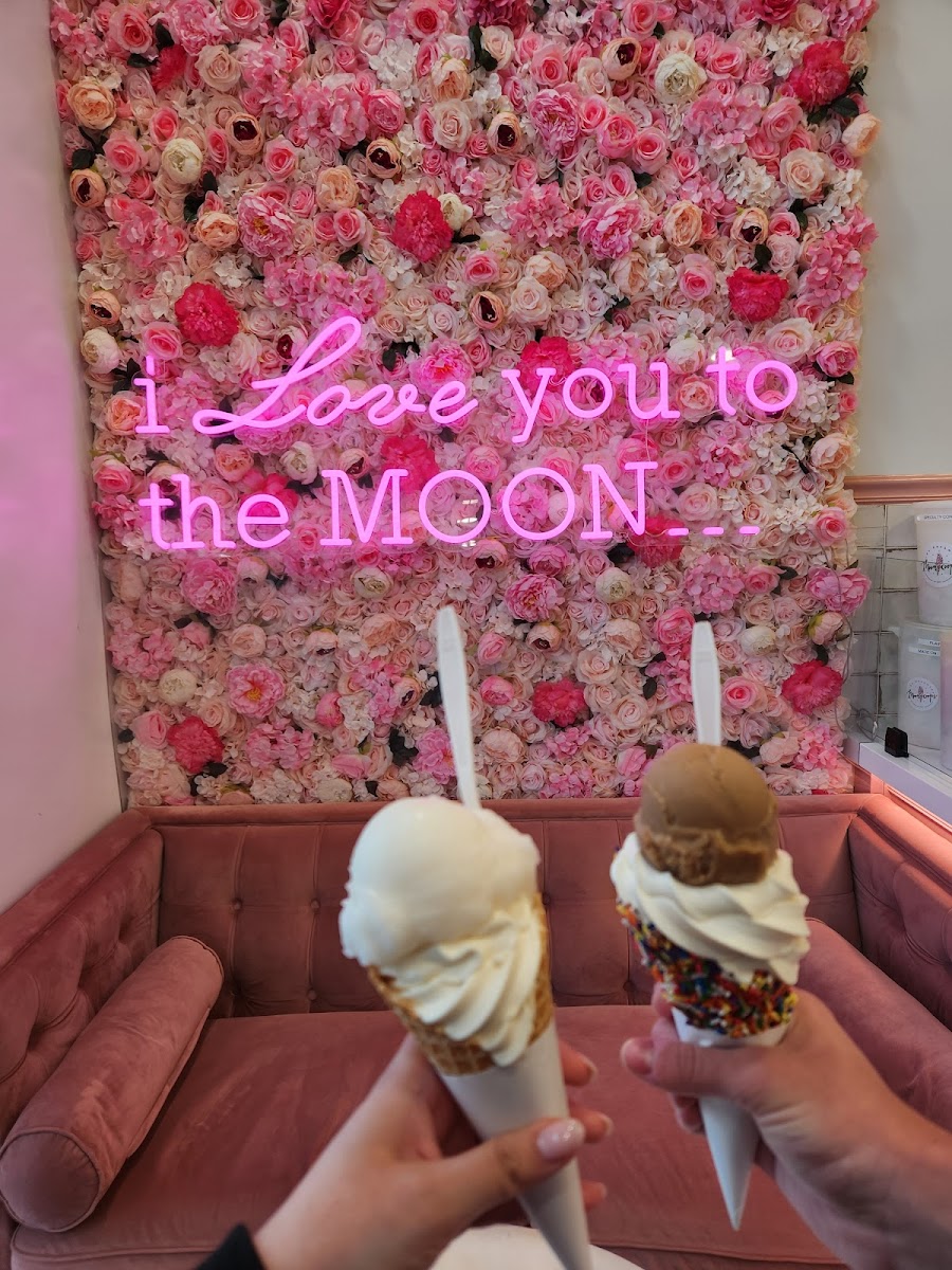 Gluten-Free at MoonScoops Ice Creamery