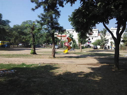 Jhollas In Children Park