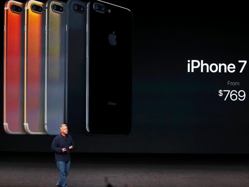 Phil Schiller, Senior Vice President of Worldwide Marketing at Apple Inc, discusses the iPhone 7 during an Apple media event in San Francisco, California, U.S. September 7, 2016 /REUTERS