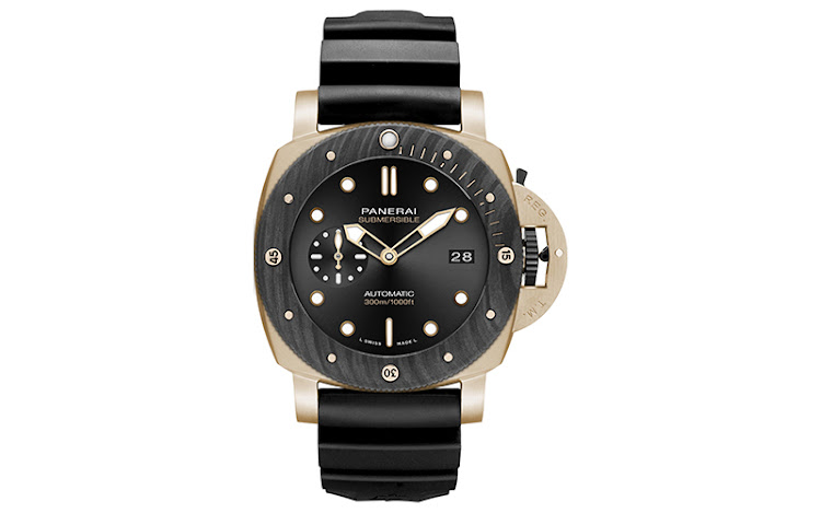 Panerai Submersible Goldtech OroCarbo 44mm.