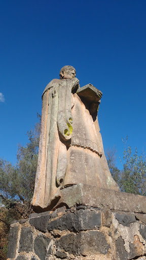 Estatua Del Fraile