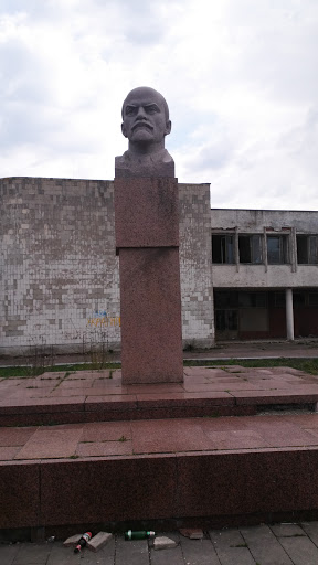 Бюст Ленина