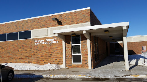 Moody County Library
