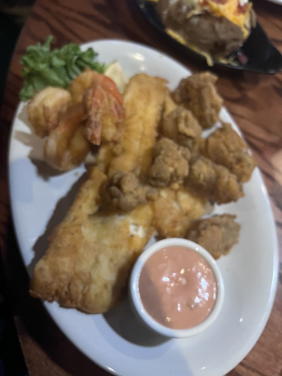 Fried oysters, flounder and shrimp!