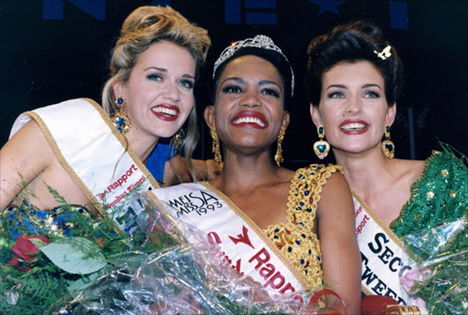 Jacqui Mofokeng (centre) was the first black Miss SA in 1993.