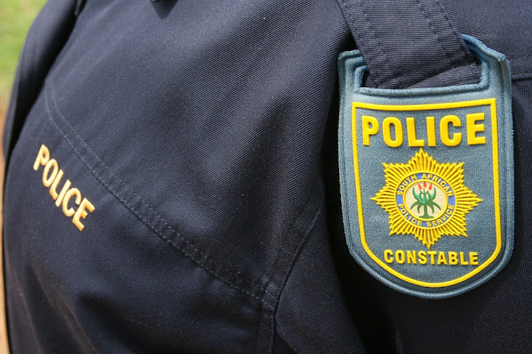 A policeman who allegedly tried to rob people of their cellphones was shot dead by police on patrol in Thokoza