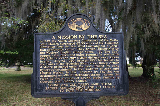 In 1949, the South Georgia Conference of the Methodist Church purchased 43.53 acres of the Hamilton Plantation from the Sea Island Company for a Christian conference center. They named ´Epworth´...