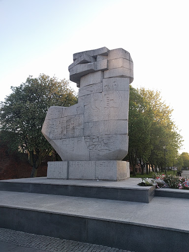Pomnik poległych za polskość G