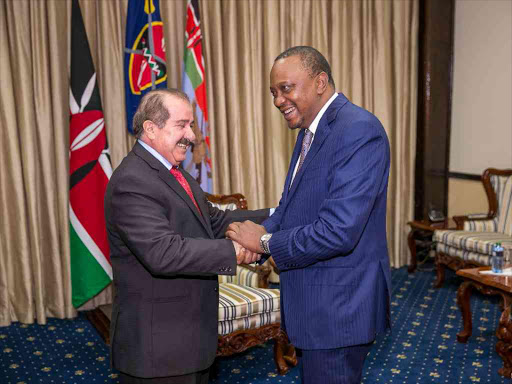 Qatari envoy Ibrahim Mohamed and President Uhuru Kenyatta / PSCU