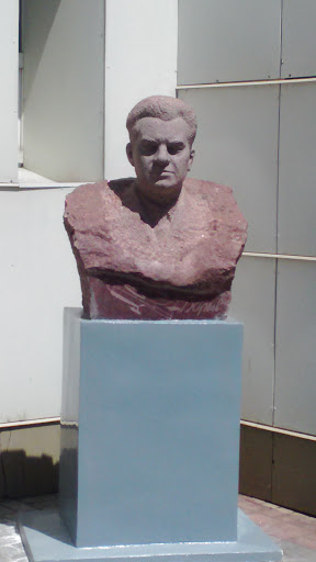 Памятник Бериеву Г.М.