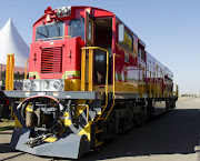 Transnet has ordered a Chinese company to stop building locomotives with 'immediate effect'.