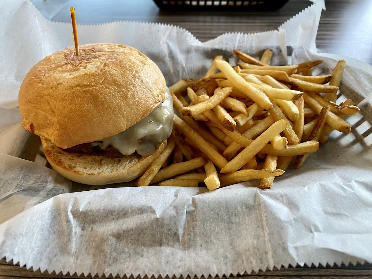 Baha burger on GF bun & fries from dedicated fryer!