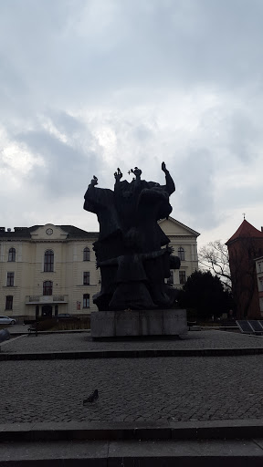 Stary Rynek, Pomnik, Ratusz