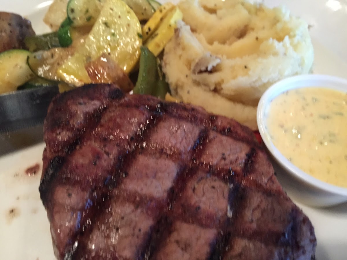 This is the filet with gluten free bernaise sauce.