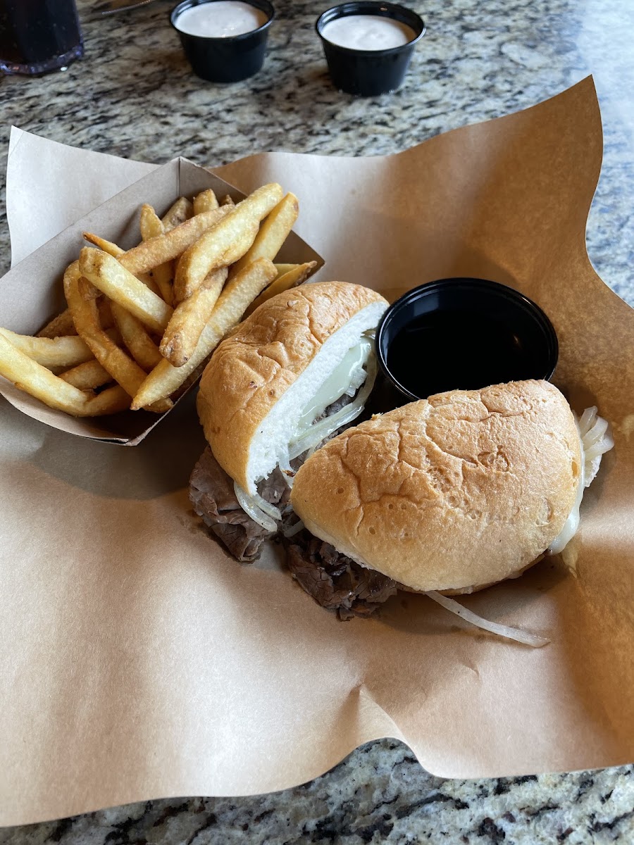 Made a French dip for me out of the GF bun. No tarter sauce and the fries are cooked in a dedicated fryer. Great food and great service. Menu had items listed GF the waitress was very knowledgeable