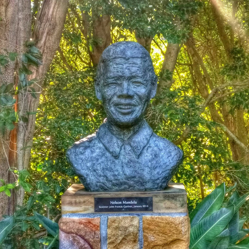 Mandela Bust