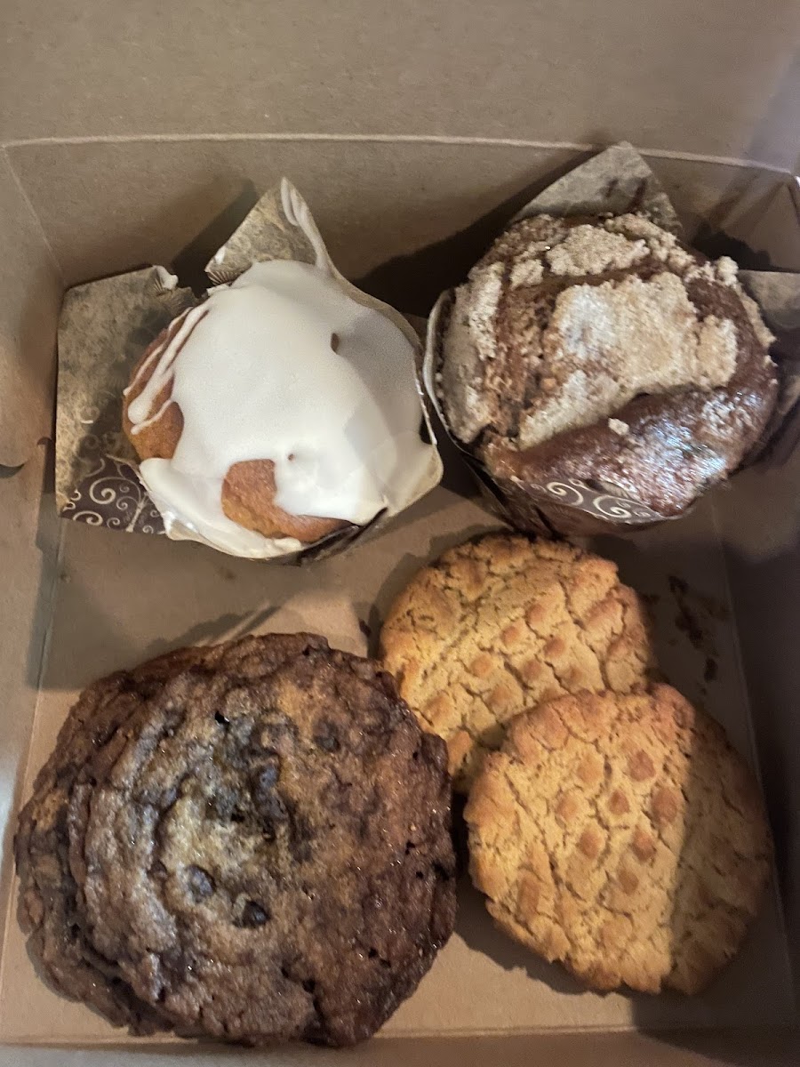 Chocokate chip cookie, PB cookie, cinnamon swirl muffin, blueberry muffin