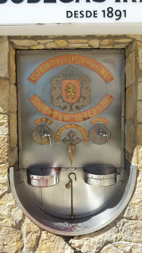 Fuente de Vino