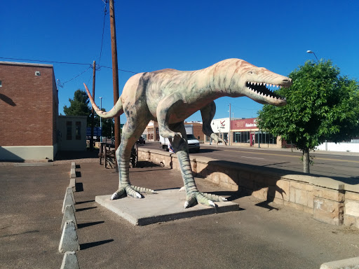 Dinosaur Sculpture 