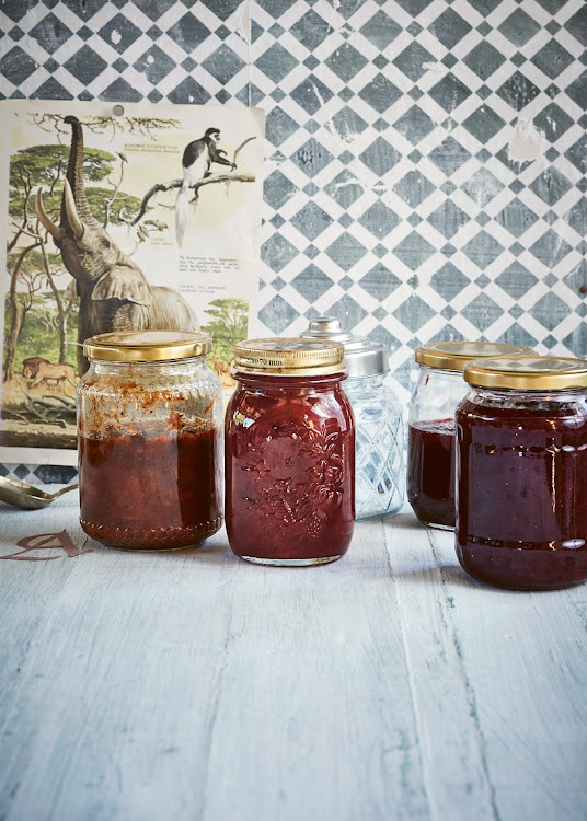 VIVIAN'S DATE AND APRICOT CHUTNEY
