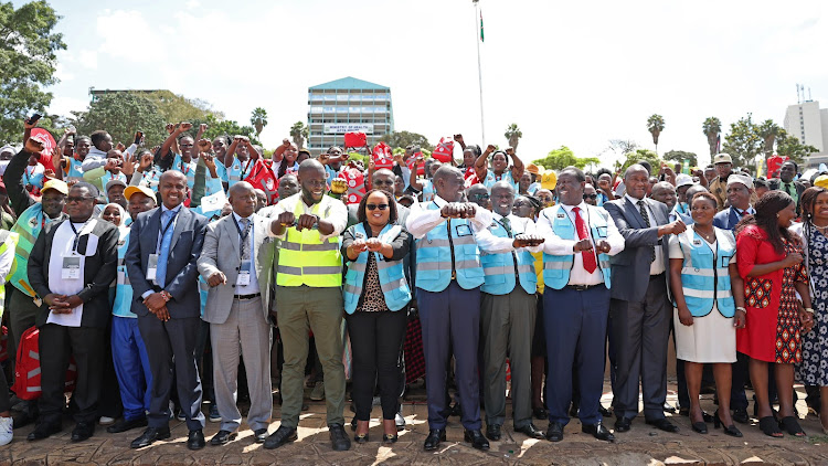 President William Ruto among leaders when he unveiled 100,000 Community Health Promoters kits to 47 County Governments at Uhuru Park, Nairobi County on September 25, 2023.