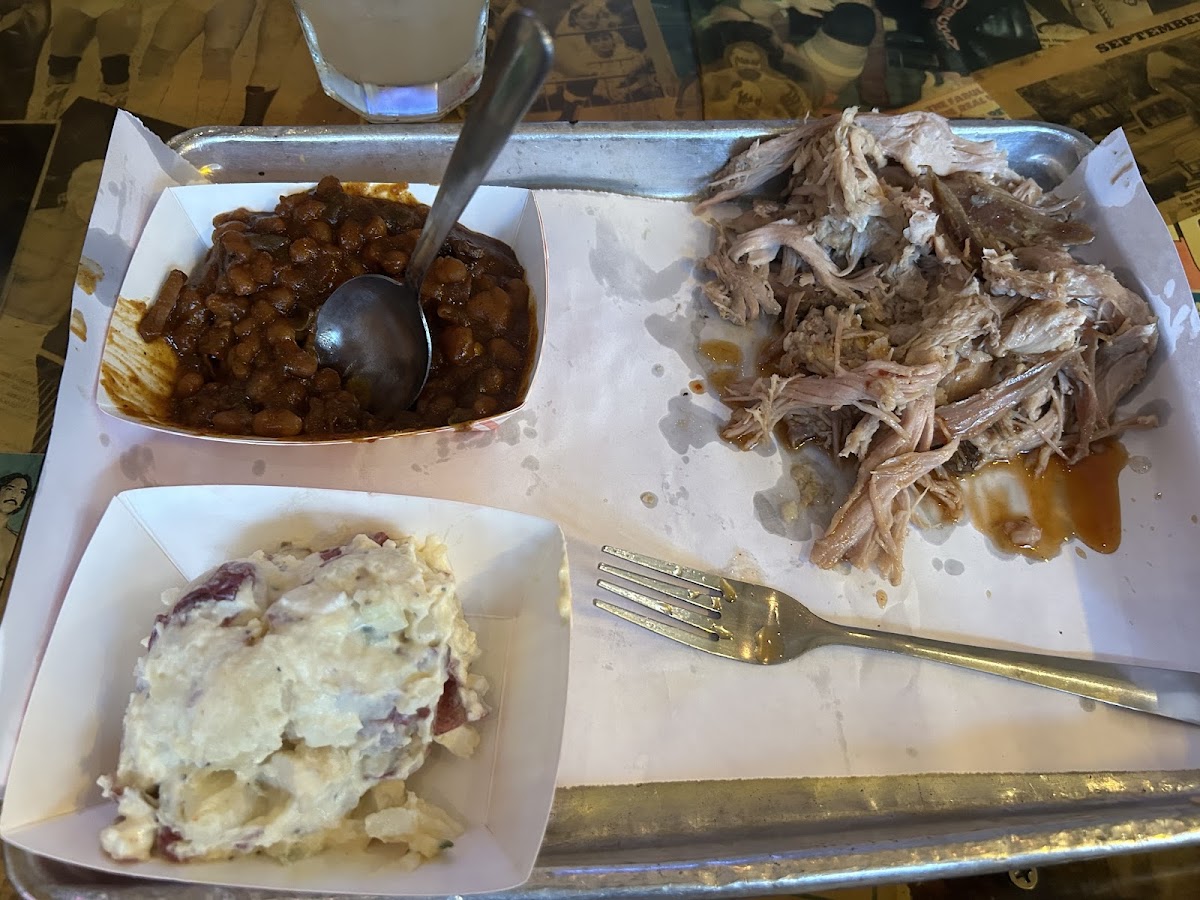 Pulled pork, baked beans and potato salad