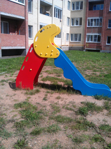 Детская площадка в Бору