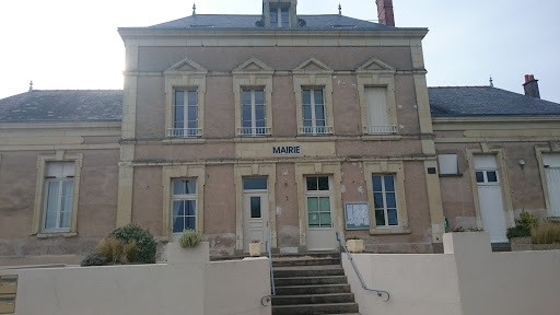 Mairie De Denezé