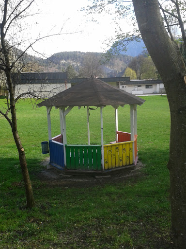 Pavilion am Fußballplatz