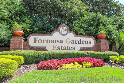 Wide selection of Orlando villas close to Disney on the gated Kissimmee community of Formosa Gardens