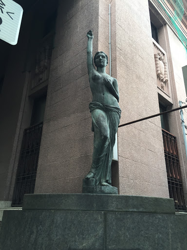 Prosperity Statue