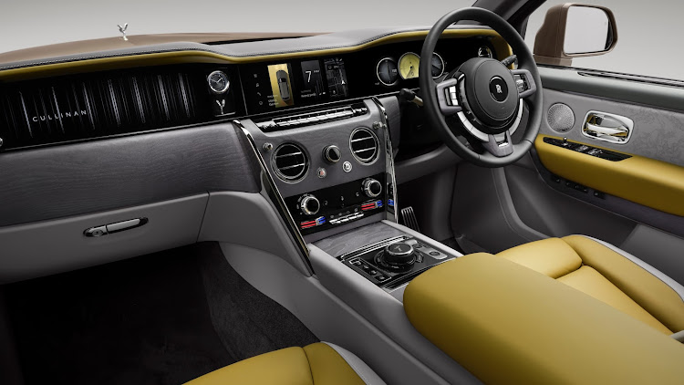 A new pillar-to-pillar glass-panel fascia dominates the upper portion of the dashboard.