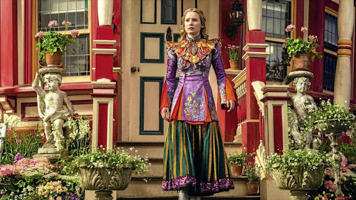 Mia Wasikowska will reprise her role as Alice in 'Alice through the Looking Glass'.