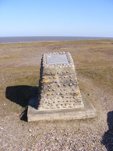 In July 1588 a beacon stood here and was lit to warn of the approach of the Spanish Armada © Copyright Adrian Cable and licensed for reuse under this Creative Commons Licence . Submitted via Geograph