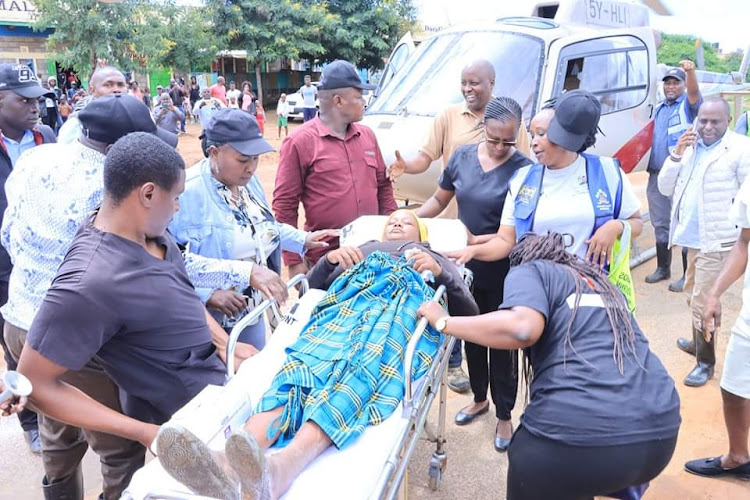 Governor Wavinya Ndeti and her deputy Francis Mwangangi participate in the rescue mission at Kabaa in Mwala, Machakos County on May 3, 2024/ HANDOUT