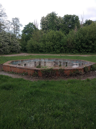 Заброшенный фонтан
