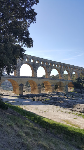 Pont du Gard - Rive droite