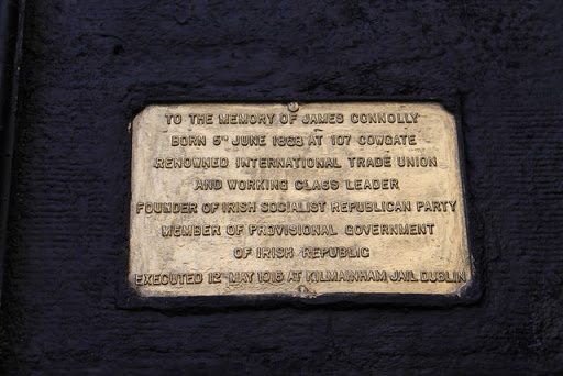Almost hidden away on Cowgate, Edinburgh, this plaque commemorates the birthplace of James Connolly, the founder of the Irish Socialist Republican Party who was executed in May 1916. © Copyright...