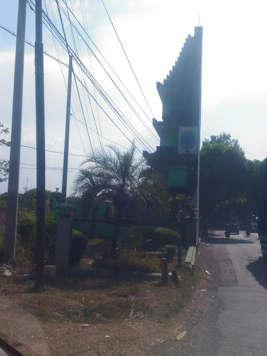 Gerbang Jalan Raya Ke Surabaya