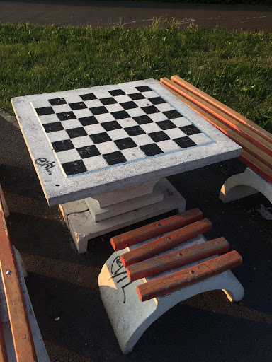 Checkers Table